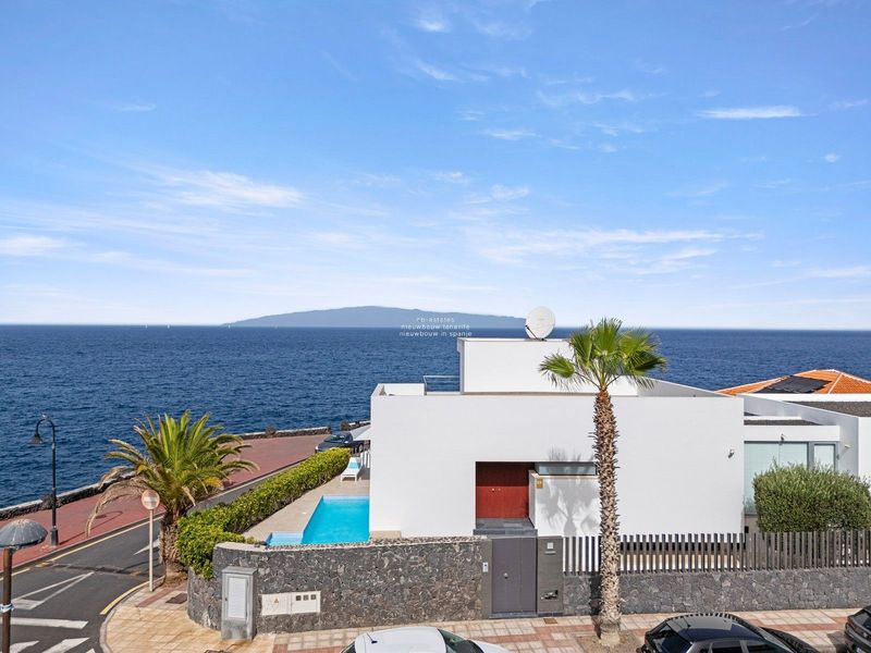 Villa zu verkaufen Playa San Juan, Santa Cruz Tenerife. Ref: 2452. NB - ESTATES