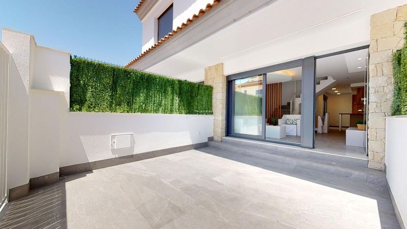 Reihenhaus zu verkaufen San Pedro Del Pinatar, Murcia. Ref: 2896. NB - ESTATES