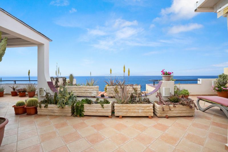 Penthouse te koop Callao Salvaje, Santa Cruz Tenerife. Ref: 5145. NB - ESTATES