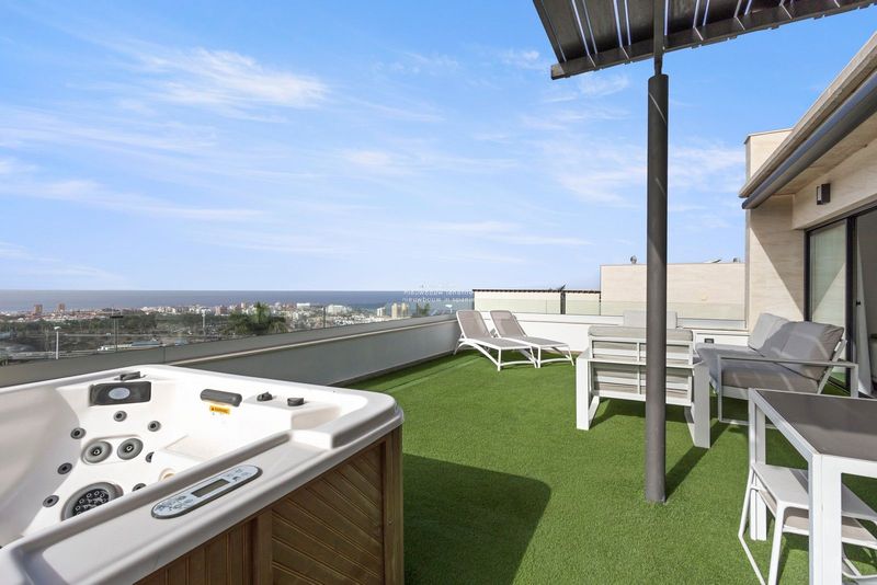 Heim zu verkaufen Costa Adeje, Santa Cruz Tenerife. Ref: 5937. NB - ESTATES