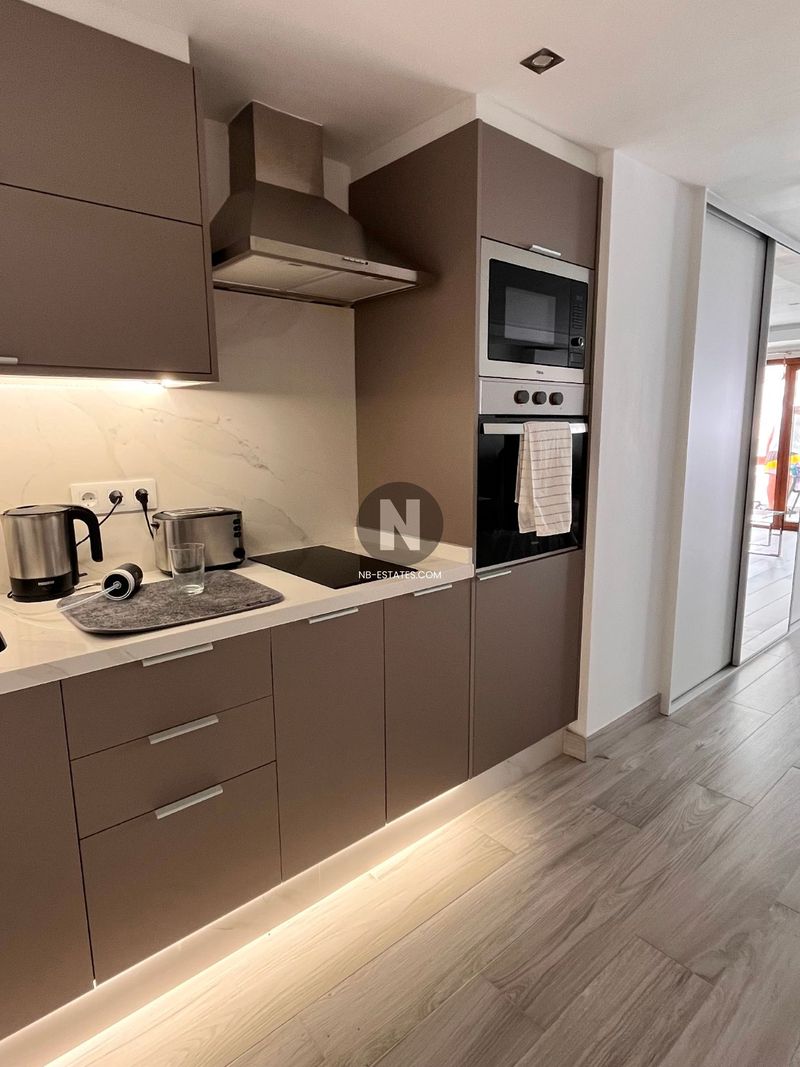 Piso en venta Playa De Los Cristianos, Santa Cruz Tenerife. Ref: 6590. NB - ESTATES