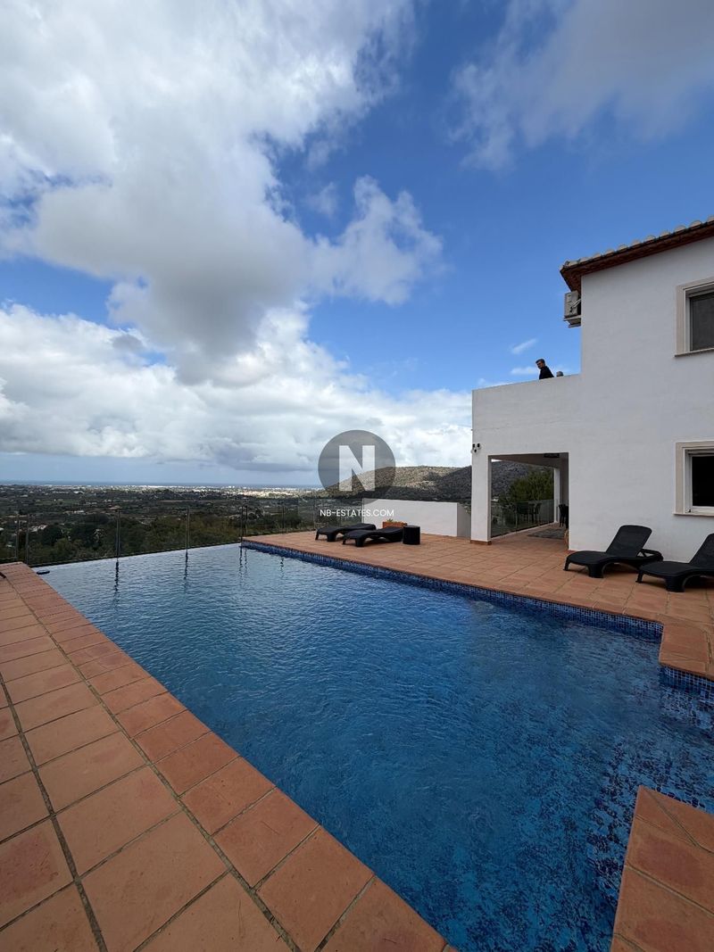 Villa te koop Dénia, Alicante. Ref: 6681. NB - ESTATES