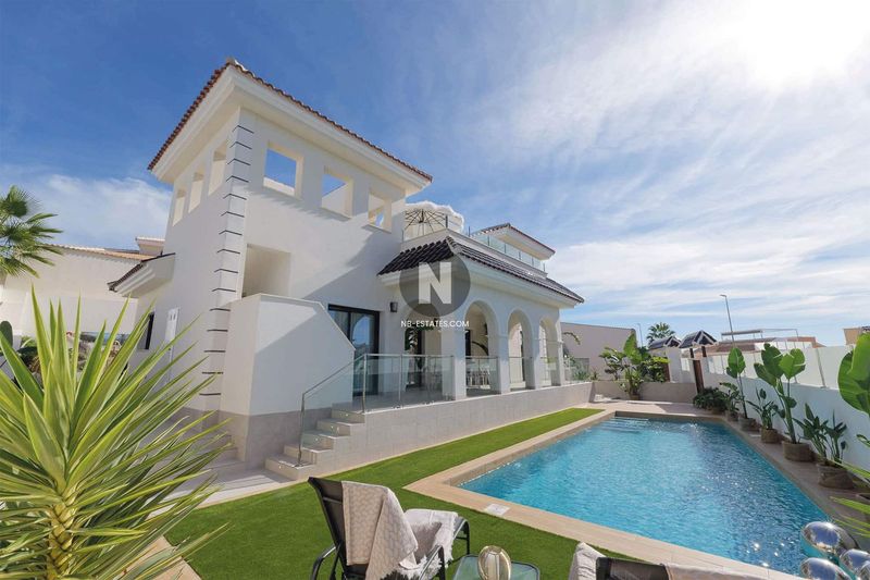 Villa zu verkaufen Ciudad Quesada, Alicante. Ref: 6691. NB - ESTATES