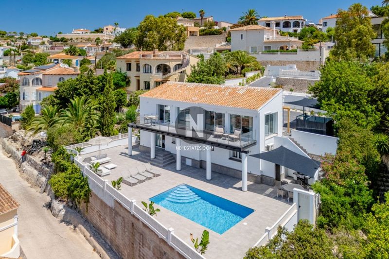 Villa te koop Calp/Calpe, Alicante. Ref: 7027. NB - ESTATES