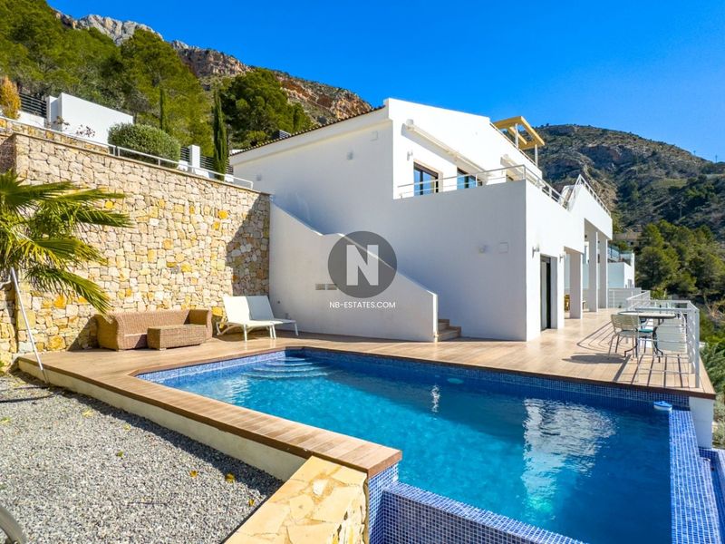 Villa te koop Altea, Alicante. Ref: 7114. NB - ESTATES