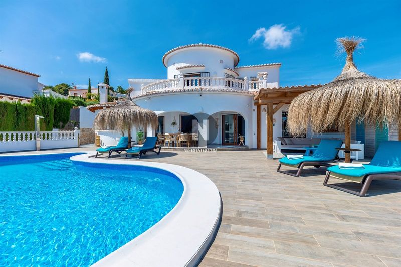 Villa te koop Moraira, Alicante. Ref: 7117. NB - ESTATES