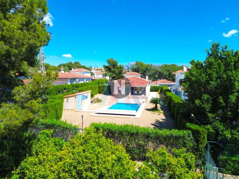 Villa te koop La Nucia, Alicante. Ref: 7122. NB - ESTATES
