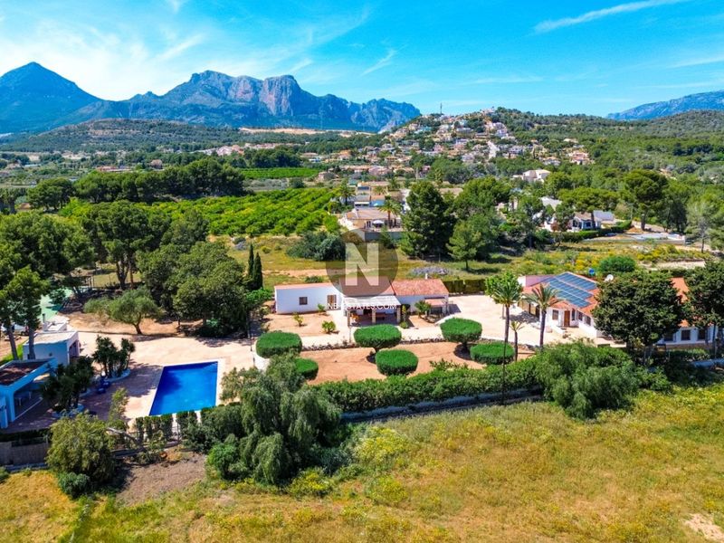 Villa te koop Alfaz del Pi, Alicante. Ref: 7123. NB - ESTATES