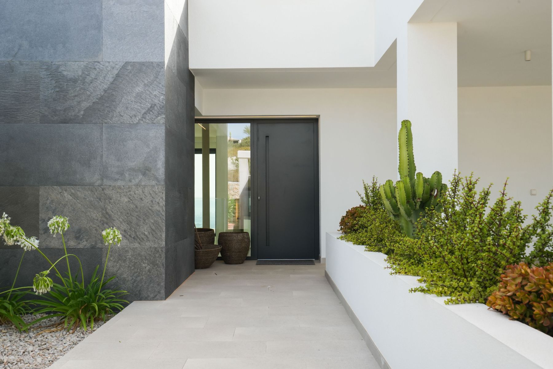 Villa in Benitachell, Cumbre del Sol - image 2