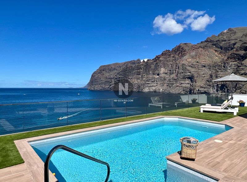 Villa te koop Acantilados de Los Gigantes, Santa Cruz Tenerife. Ref: 7248. NB - ESTATES