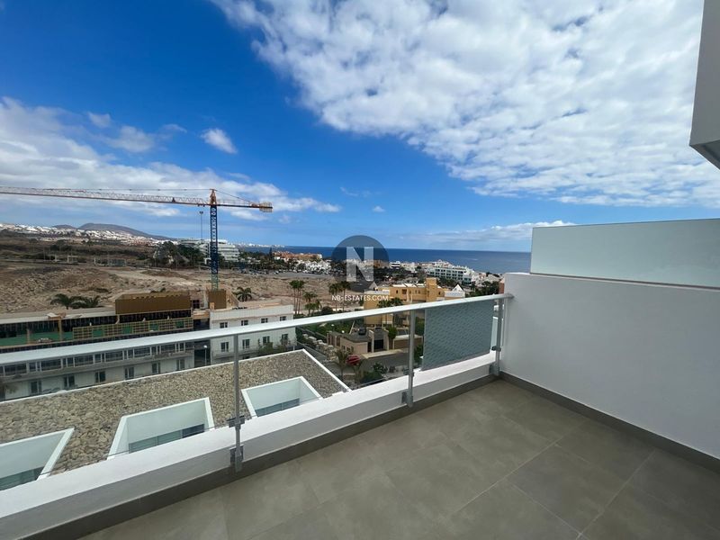 Penthouse en vente La Caleta, Santa Cruz Tenerife. Ref: 7358. NB - ESTATES