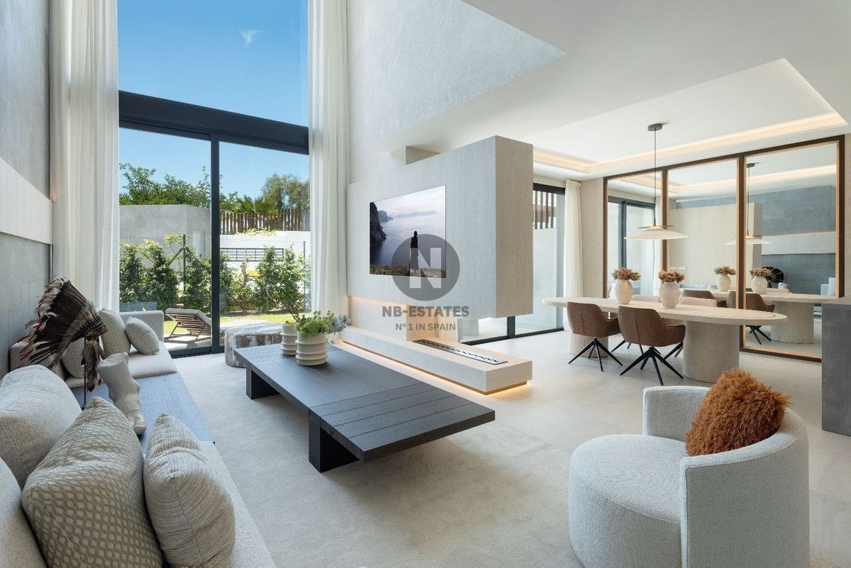 Villa for sale in Marbella, Málaga