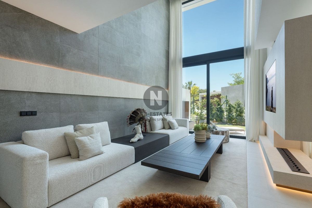Villa for sale in Marbella, Málaga