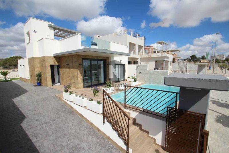 Ville en vente San Miguel de Salinas, Alicante. Ref: 7681. NB - ESTATES