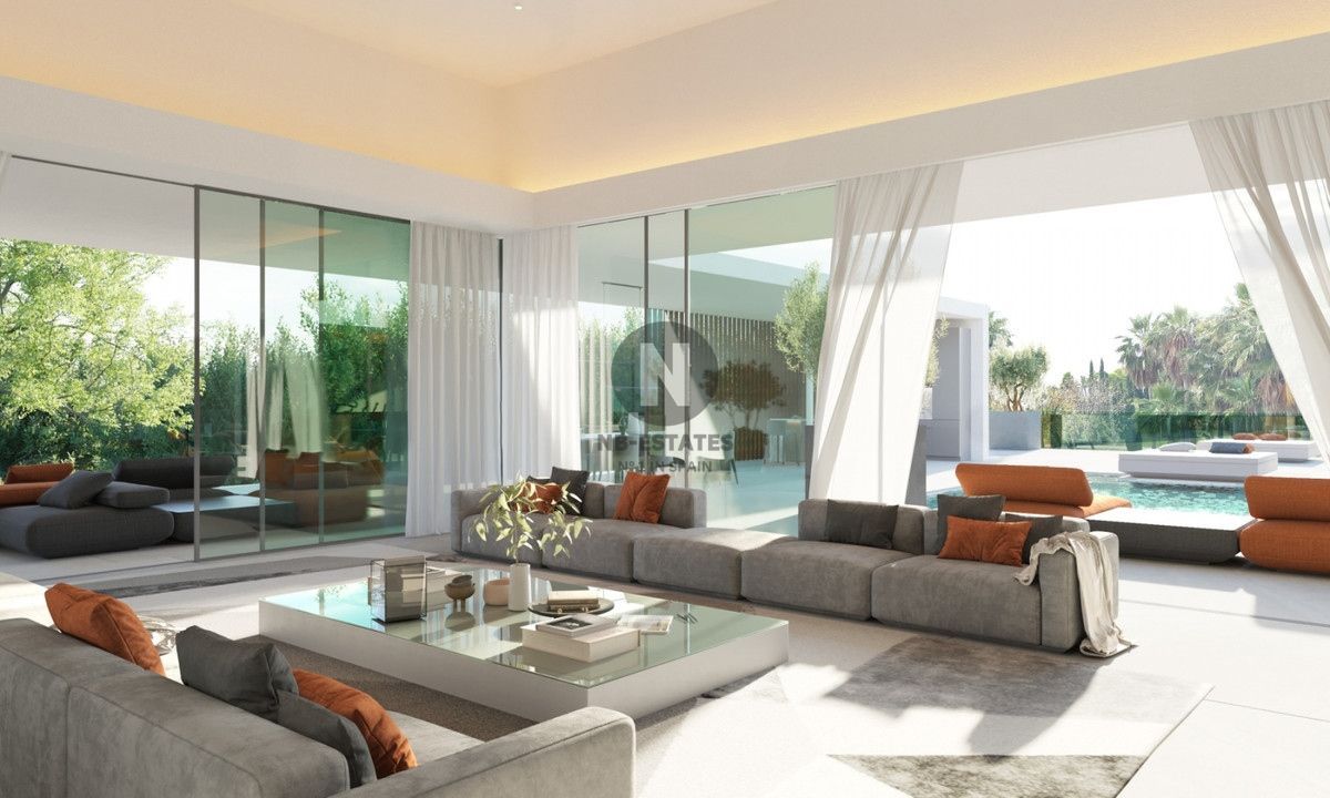 Villa for sale in Benalmádena, Málaga