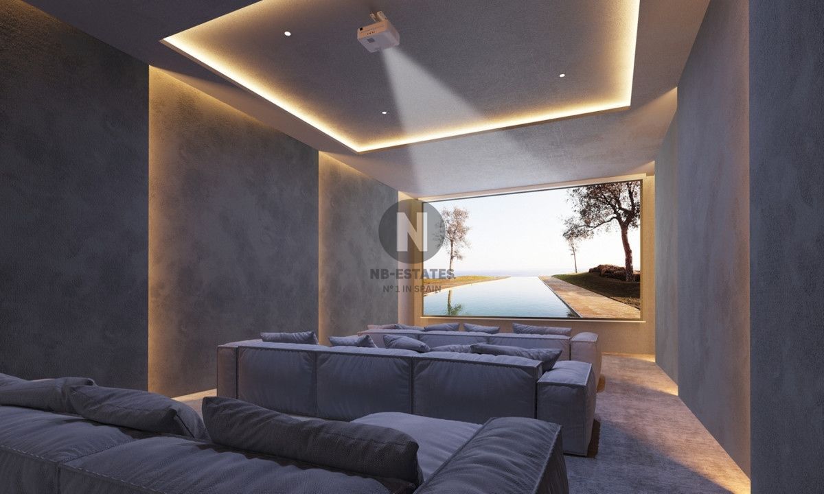 Villa for sale in Benalmádena, Málaga