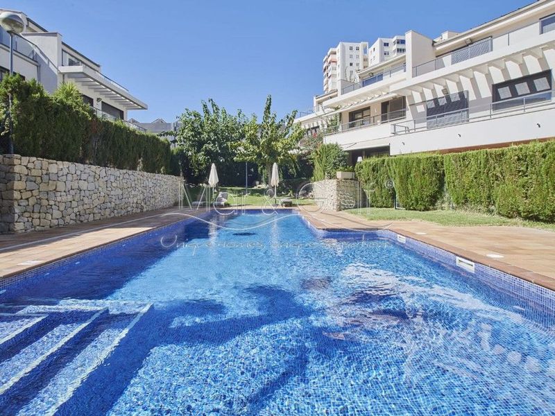 Adosado en alquiler Alicante/Alacant, Alicante. Ref: 1002. MAR & GOLF UNIQUE HOMES