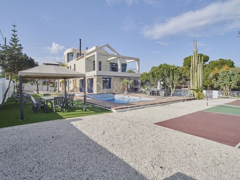 na sprzedaż Alicante/Alacant, Alicante. Ref: 1029. MAR & GOLF UNIQUE HOMES