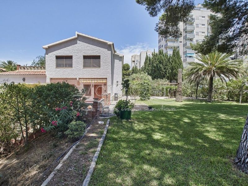 na sprzedaż El Campello, Alicante. Ref: 1033. MAR & GOLF UNIQUE HOMES