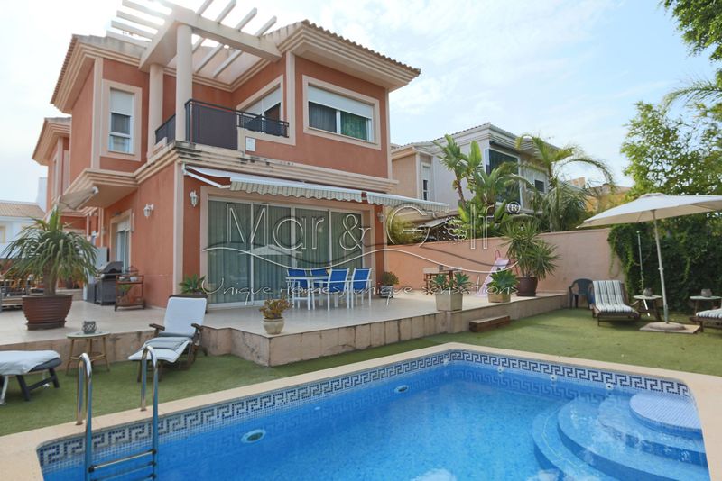 Chalet Independiente en venta Alicante/Alacant, Alicante. Ref: 1045. MAR & GOLF UNIQUE HOMES