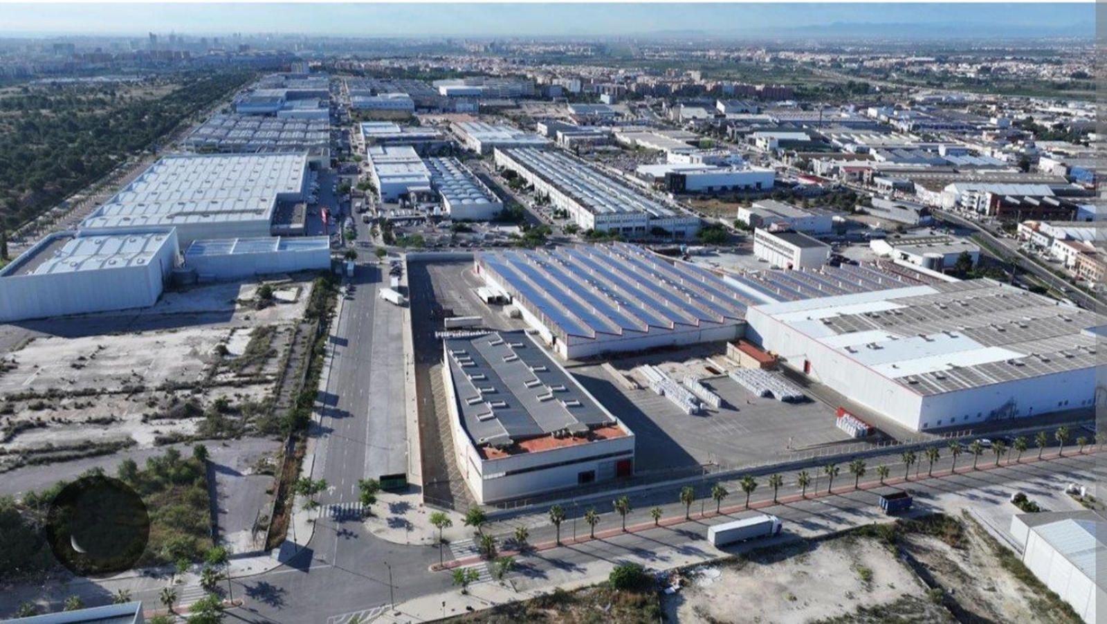 Parcela en venta Paterna, Valencia. Ref: 2805. Más Industrial