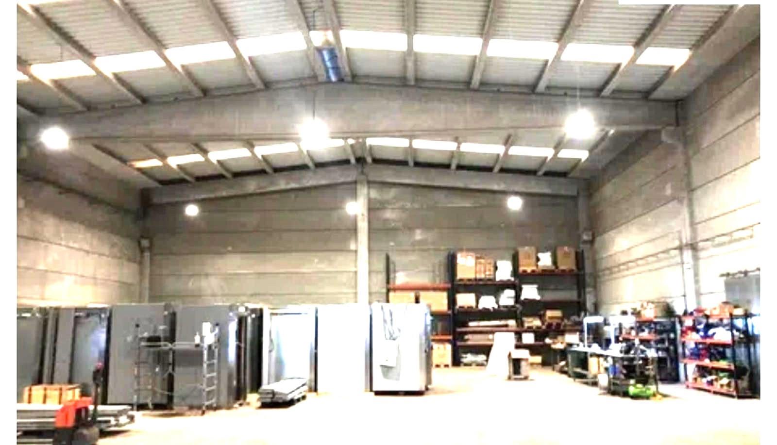 Nave Industrial en alquiler Paterna, Valencia. Ref: 2824. Más Industrial