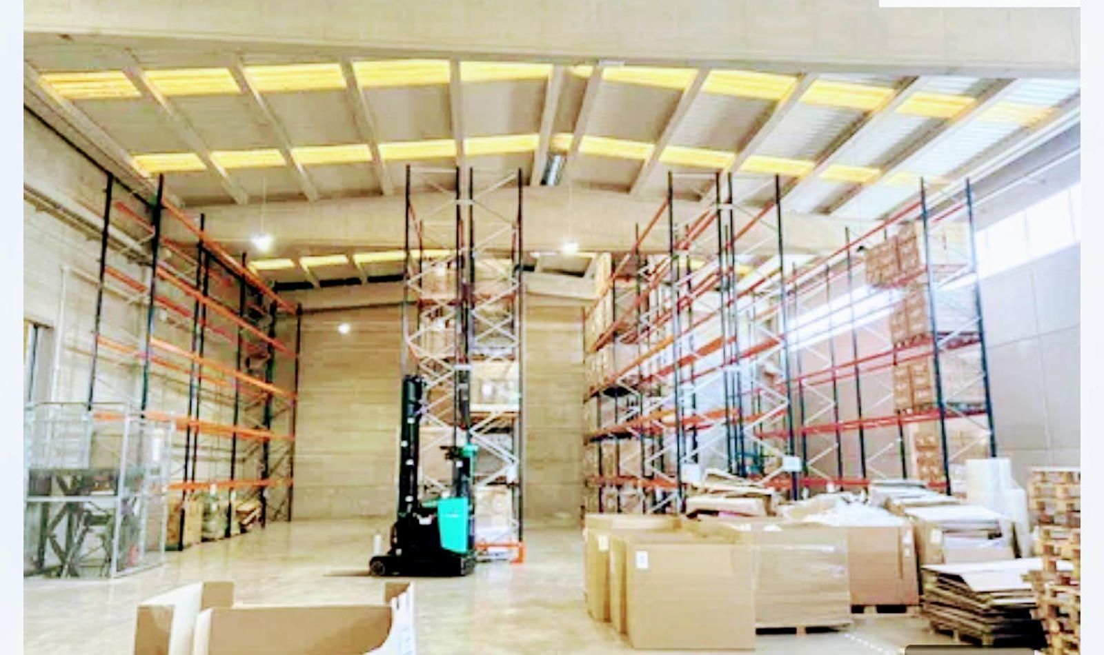 Nave Industrial en alquiler Paterna, Valencia. Ref: 2861. Más Industrial