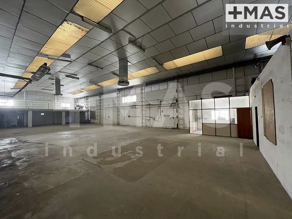 Nave Industrial en alquiler Paterna, Valencia. Ref: 2939. Más Industrial
