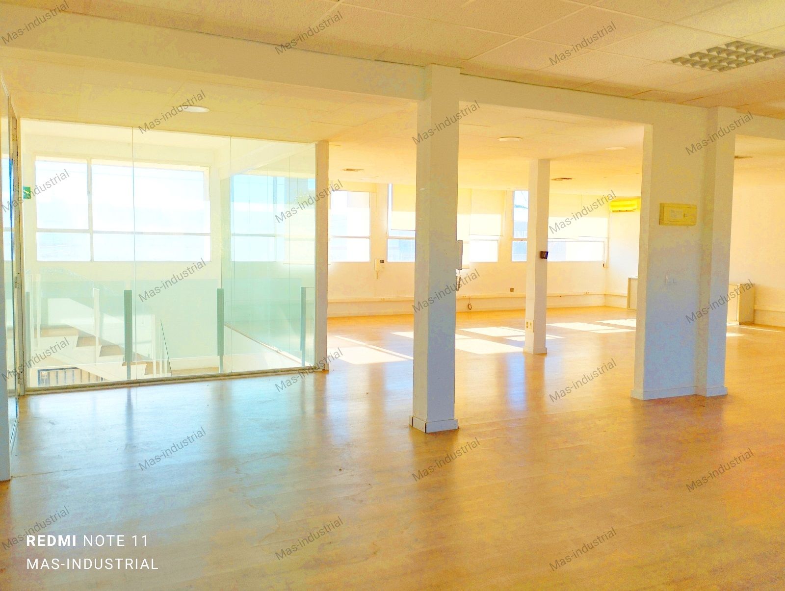 Oficina en venta Paterna, Valencia. Ref: 3155. Más Industrial