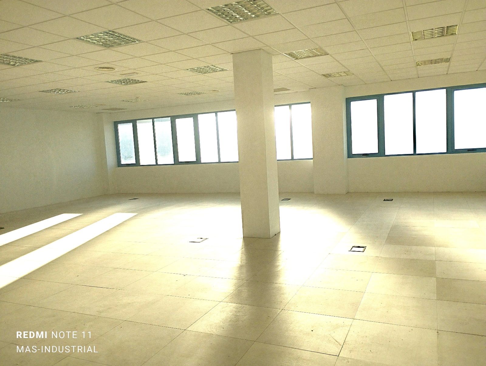 Oficina en alquiler Paterna, Valencia. Ref: 3183. Más Industrial