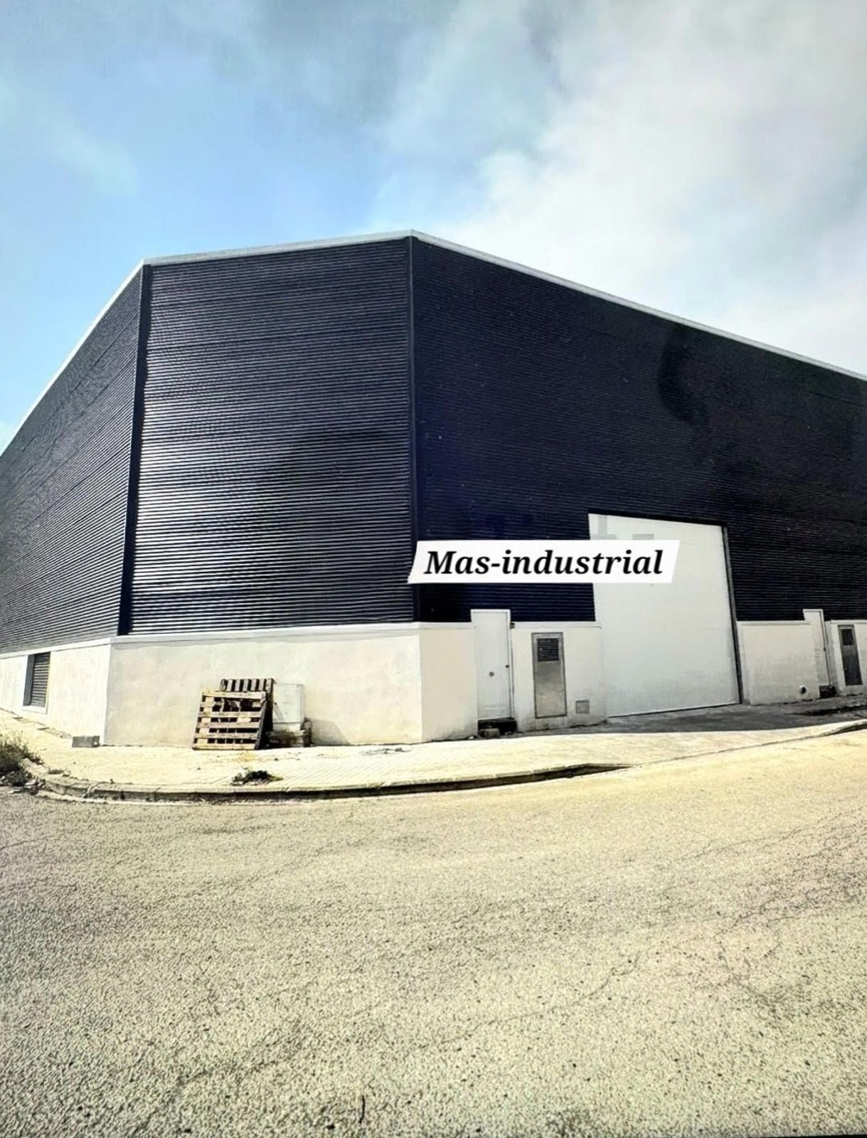 Nave Industrial en venta Llíria, Valencia. Ref: 3379. Más Industrial