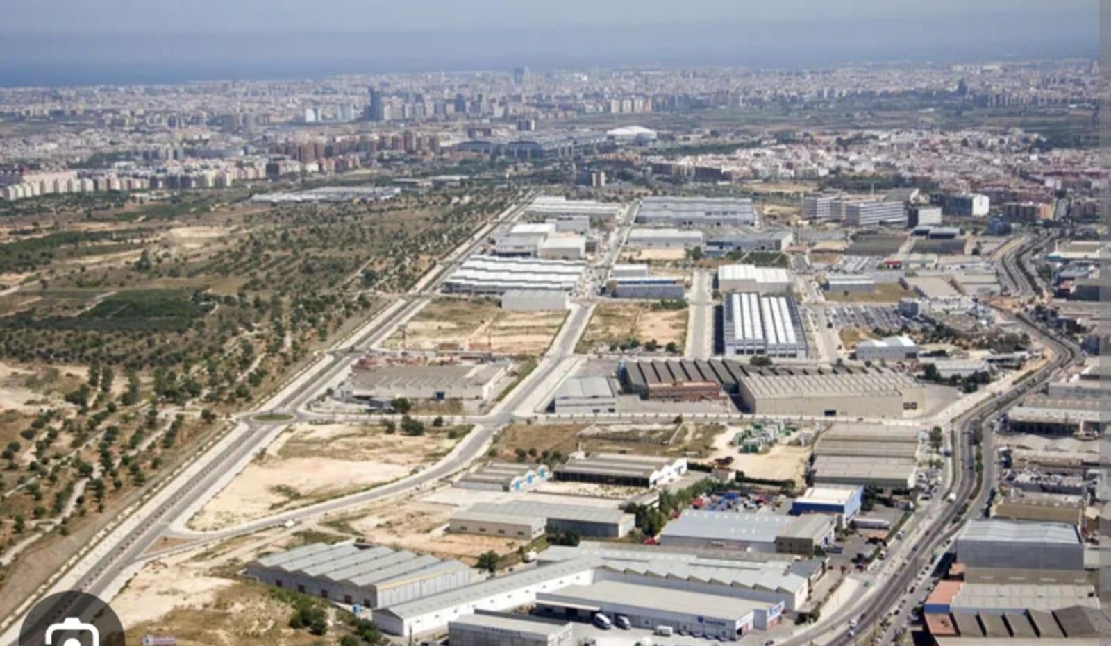 Parcela en venta Paterna, Valencia. Ref: 3388. Más Industrial