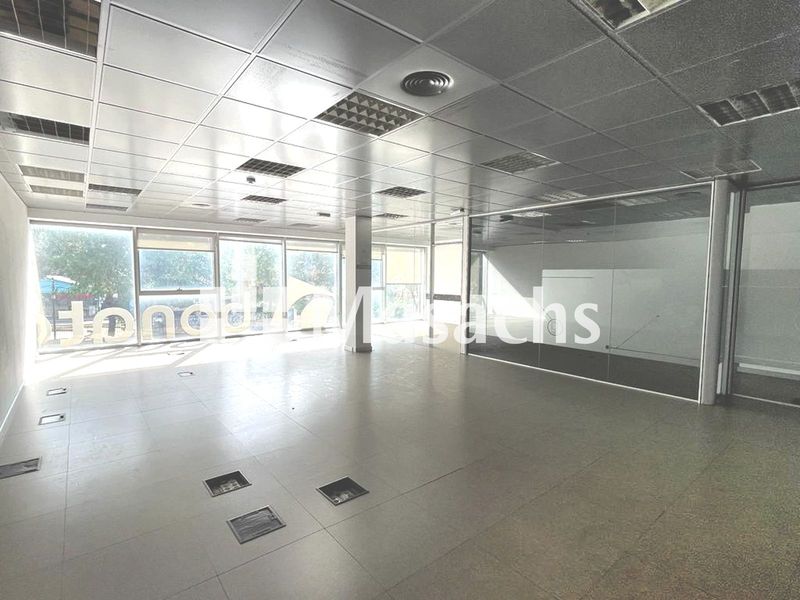 Oficina en venta y alquiler Terrassa, Barcelona. Ref: 10049. Masachs