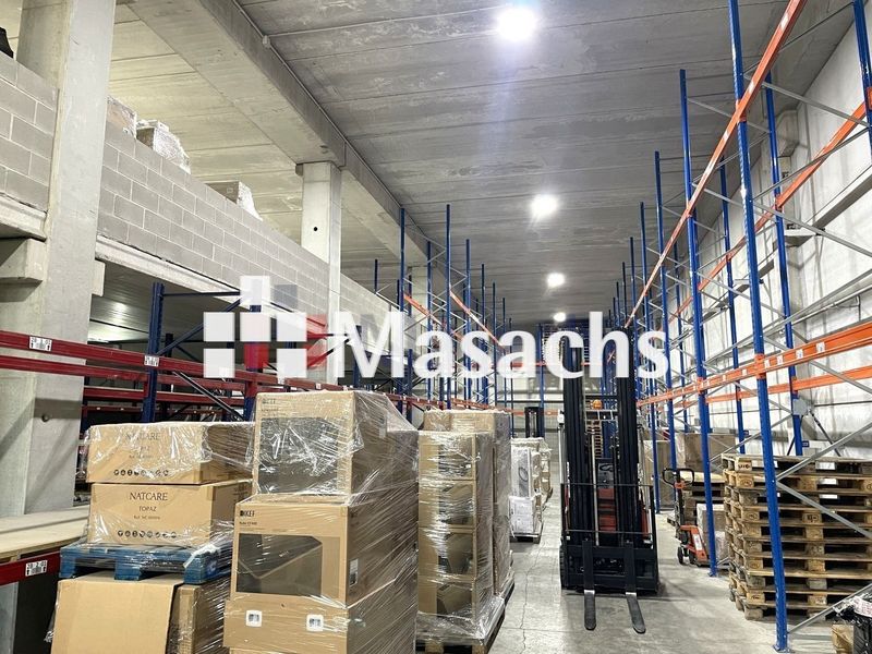 Nave Industrial en venta Terrassa, Barcelona. Ref: 10381. Masachs