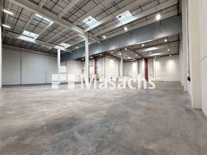 Industrial Warehouse for rent L