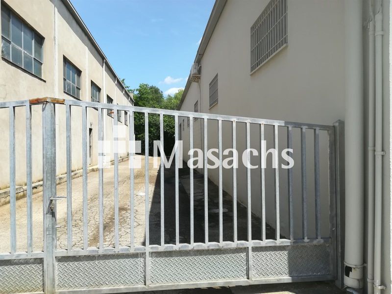 Nave Industrial en venta Cornella Del Terri, Girona. Ref: 11033. Masachs