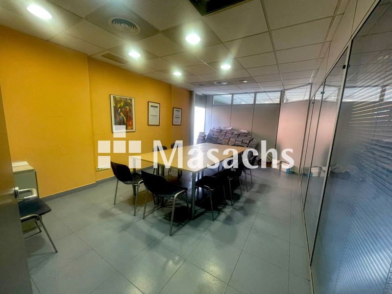 Oficina en venta y alquiler Sabadell, Barcelona. Ref: 11035. Masachs