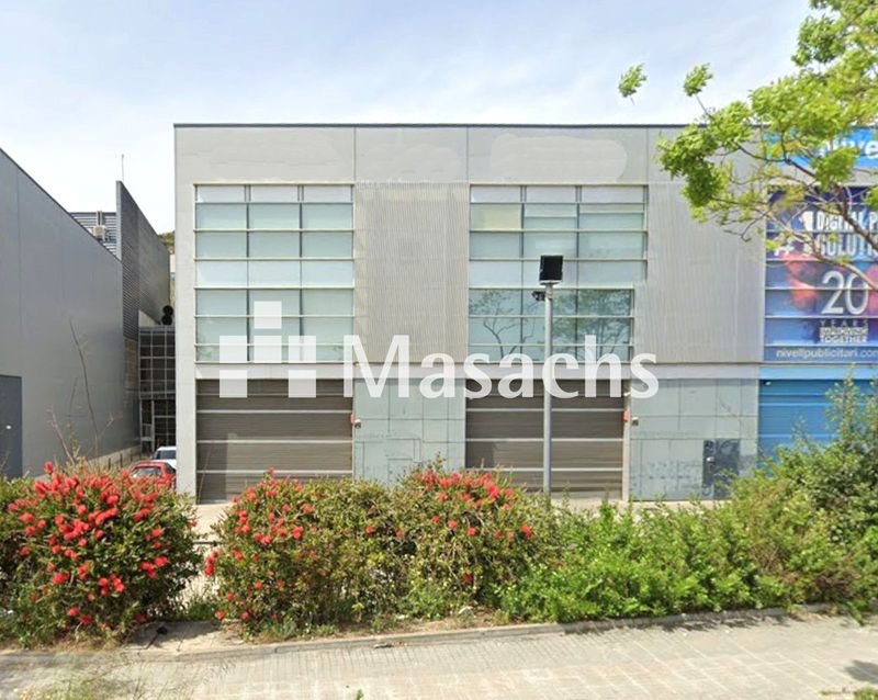 Nave Industrial en venta Badalona, Barcelona. Ref: 11044. Masachs