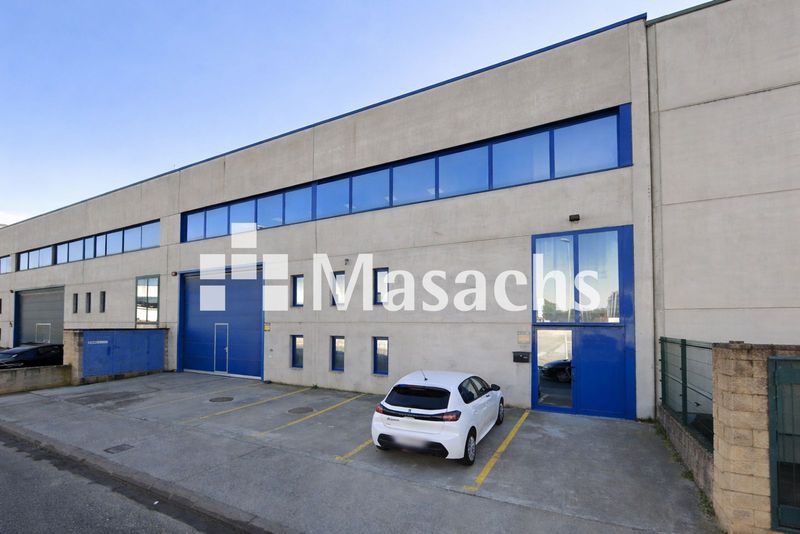 Nave Industrial en venta Campllong, Girona. Ref: 11402. Masachs