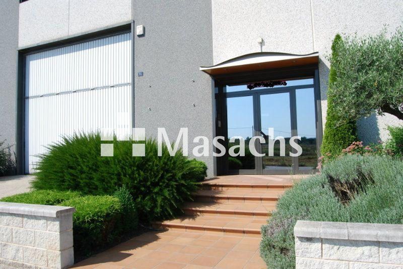 Nave Industrial en venta Llagostera, Girona. Ref: 4216. Masachs