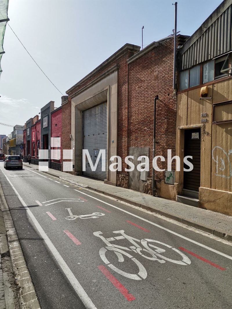 Industrial Warehouse for rent Terrassa, Barcelona. Ref: 877. Masachs