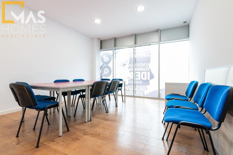 Local Comercial en alquiler Manresa, Barcelona. Ref: 1131. Mas Homes