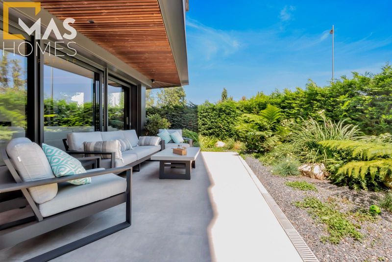 Planta baja en venta Sant Cugat del Vallès, Barcelona. Ref: 1135. Mas Homes