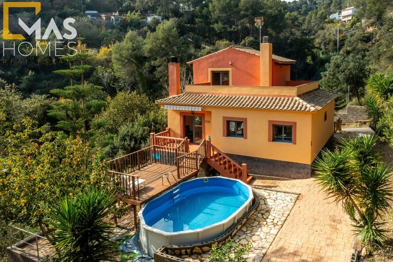 Chalet Independiente en venta Corbera De Llobregat, Barcelona. Ref: 1177. Mas Homes