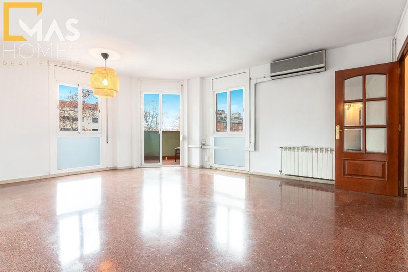 Piso en venta Sabadell, Barcelona. Ref: 1342. Mas Homes
