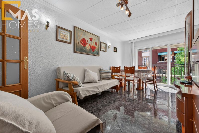 Flat for sale Santa Coloma de Gramenet, Barcelona. Ref: 1385. Mas Homes