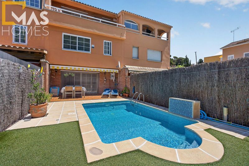 Adosado en venta Sant Fost de Campsentelles, Barcelona. Ref: 1397. Mas Homes