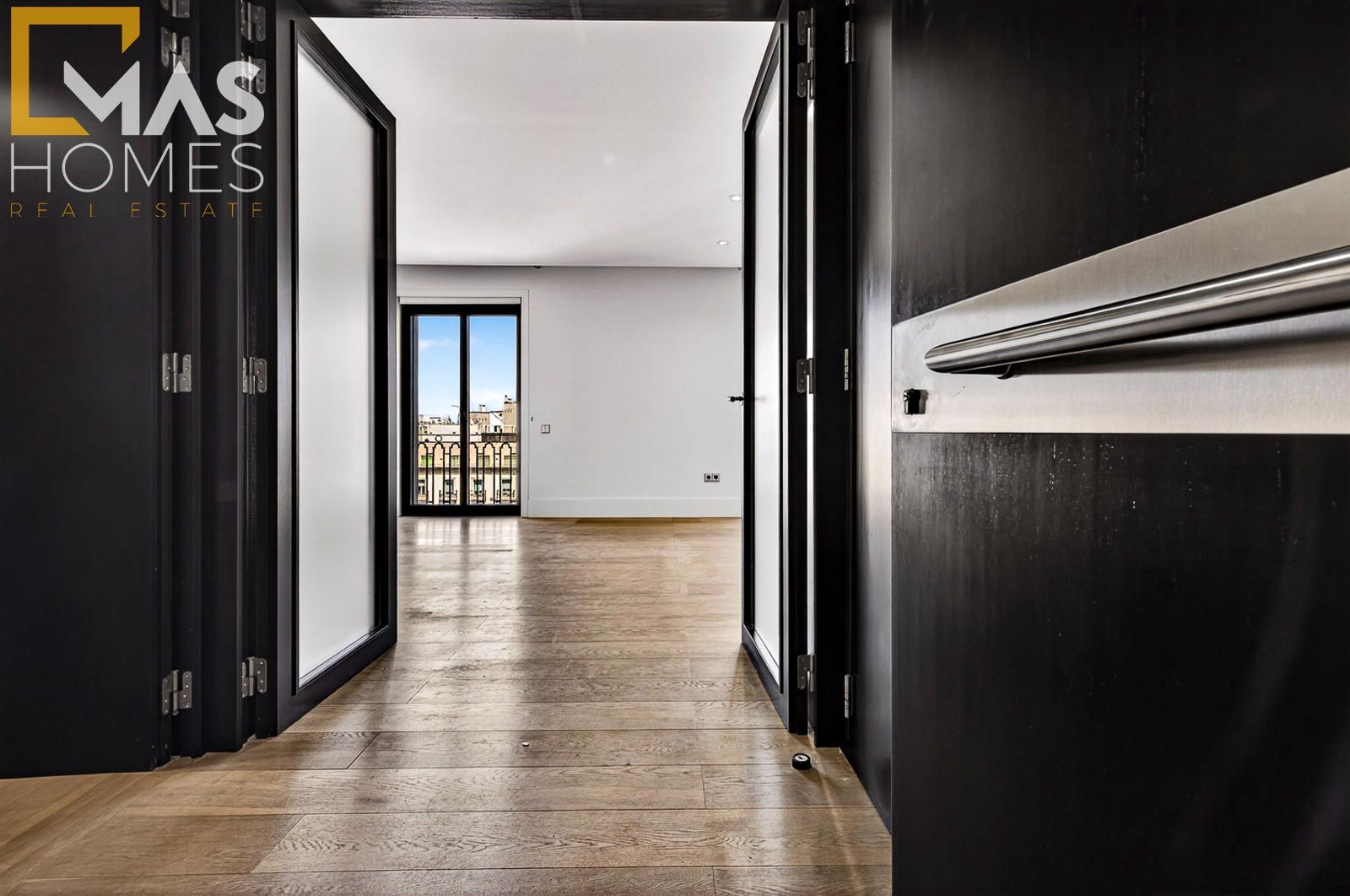Piso en venta en Barcelona - Foto 2
