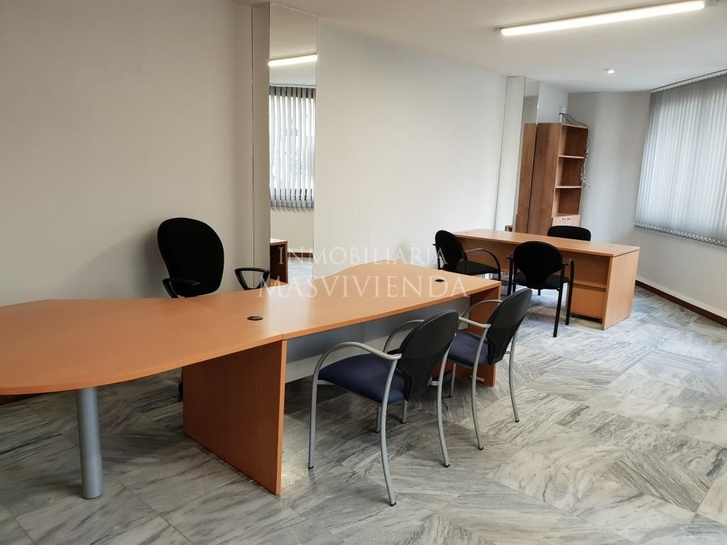 Oficina en alquiler Vigo, Pontevedra. Ref: 1692. Inmobiliaria Masvivienda
