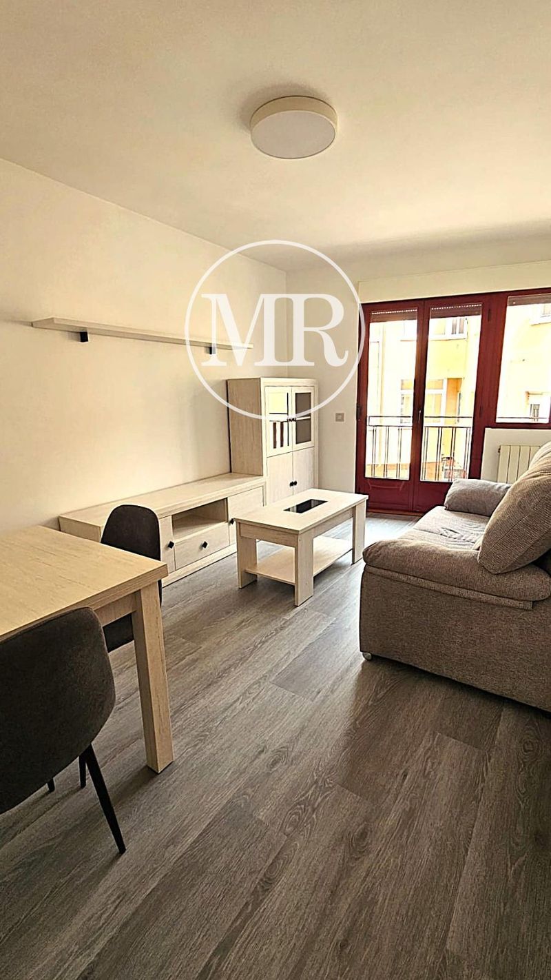 Piso en alquiler Carbajosa De La Sagrada, Salamanca. Ref: 1058. Inmobiliaria Méndez Romero
